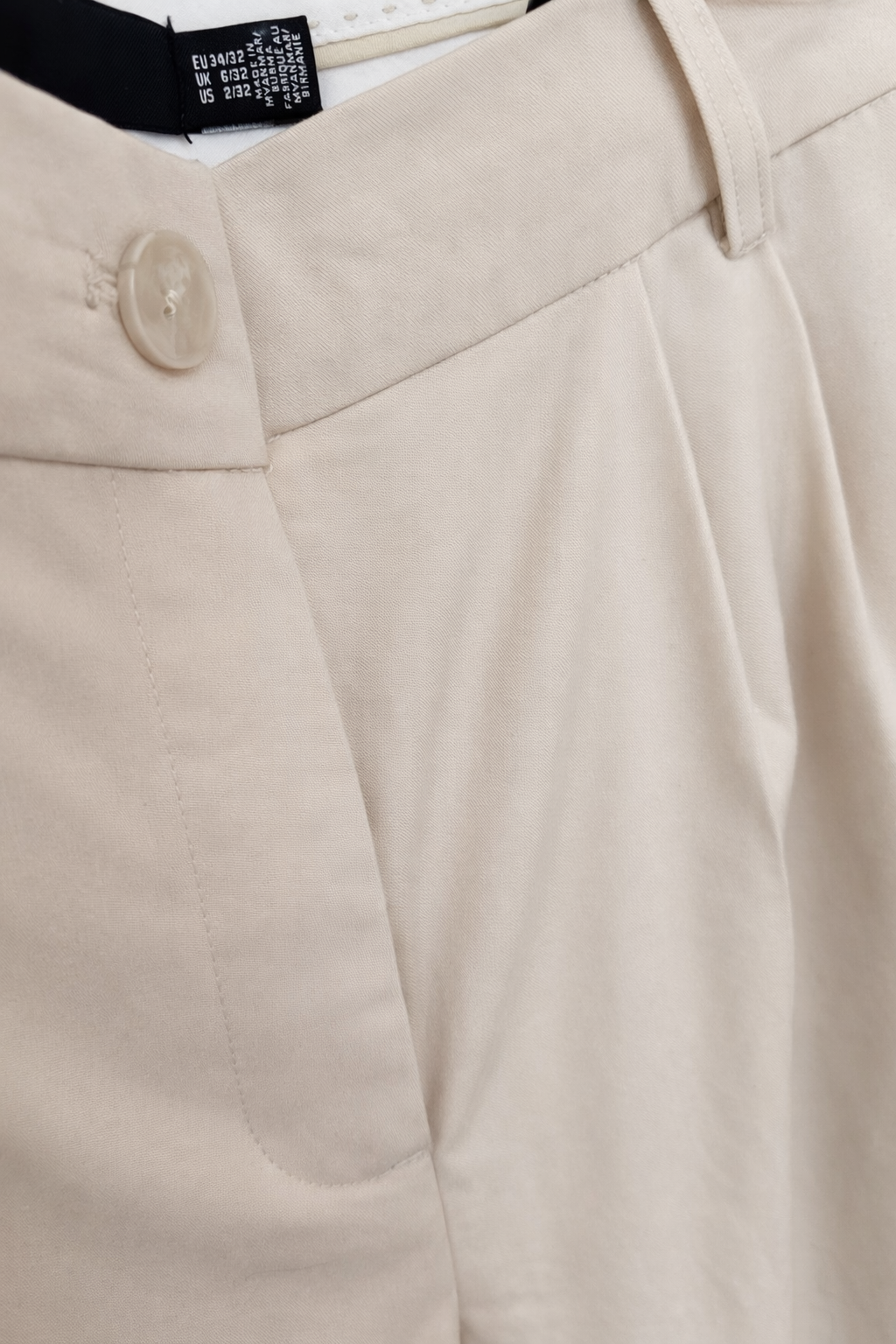 Classic Beige Pants 🤍