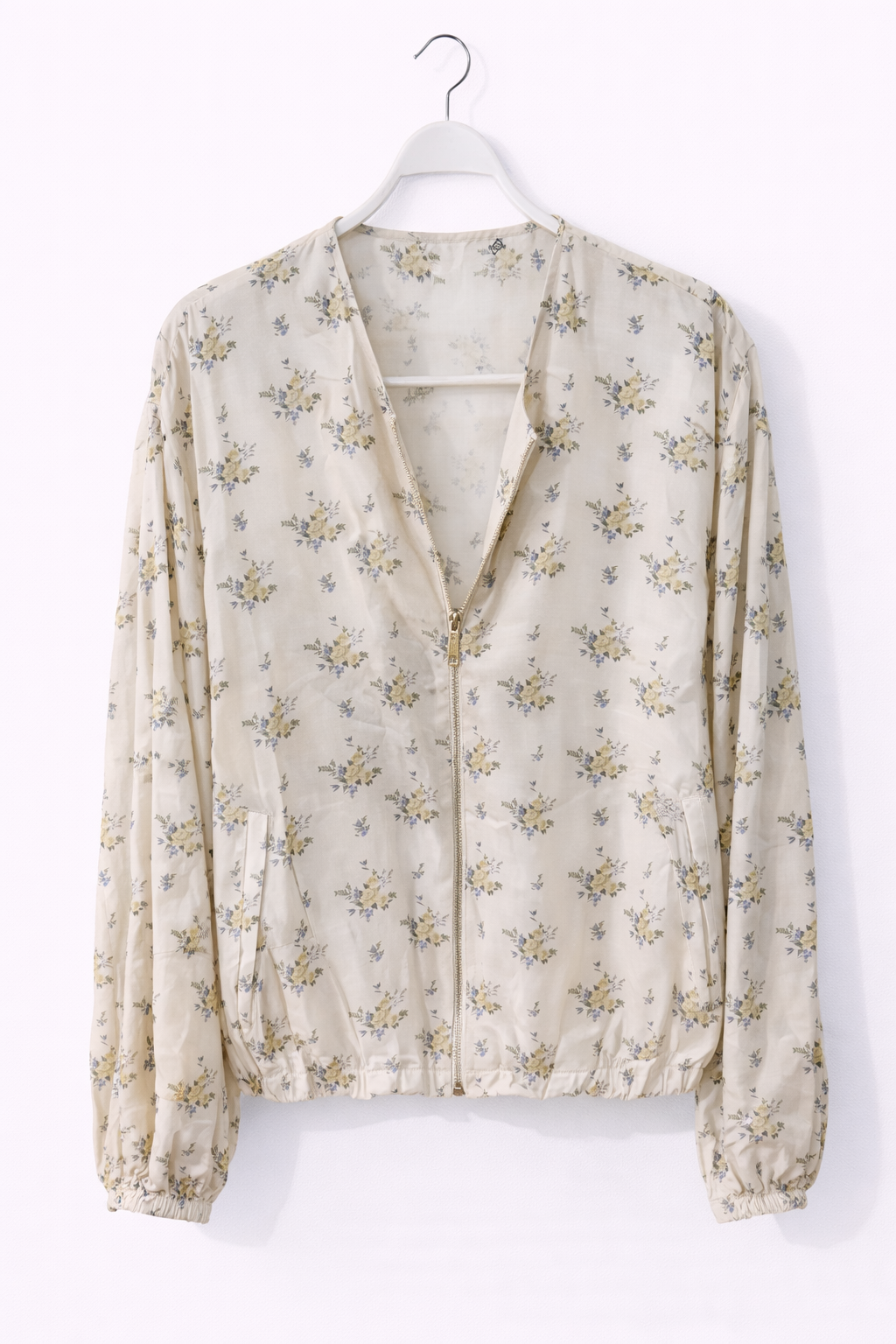 Blusenjacke Floral – Beige