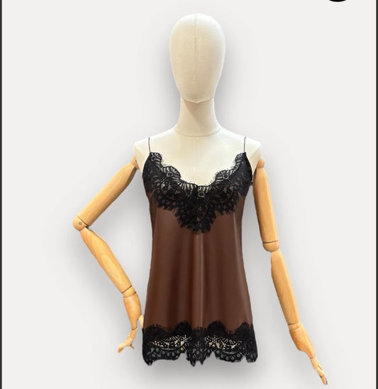 Spitzentop „Isabella“ – Kunstleder-Look mit Spitze