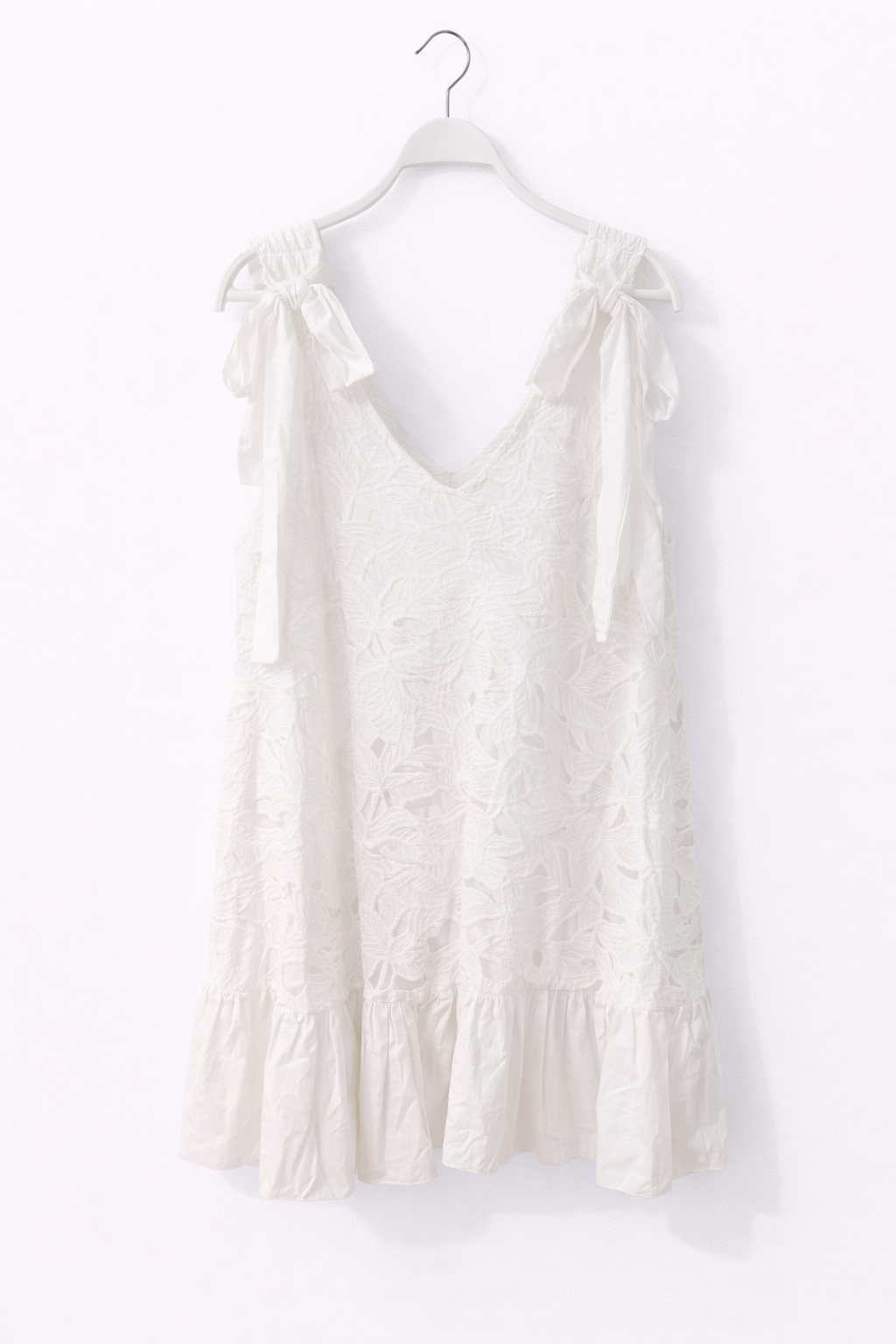 Spitzenkleid mit Schleifen – Weiss