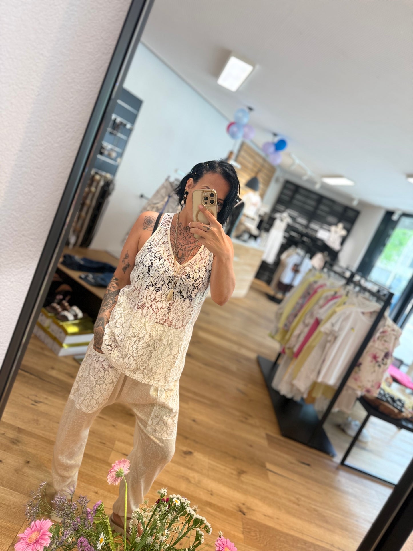 Hose mit Spitzentaschen – Beige