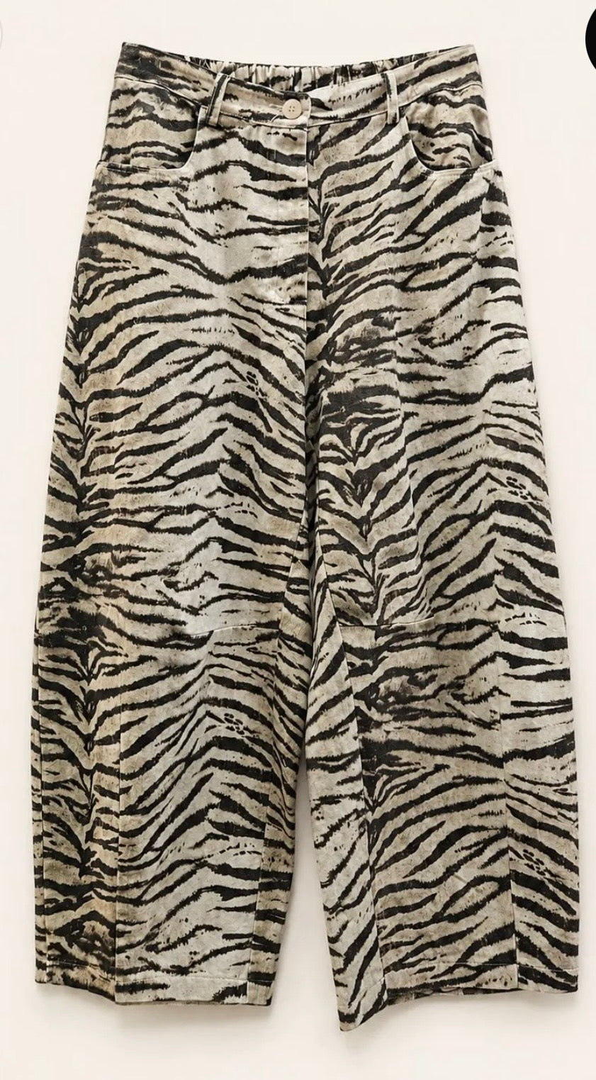 Wide Leg Hose mit Zebramuster