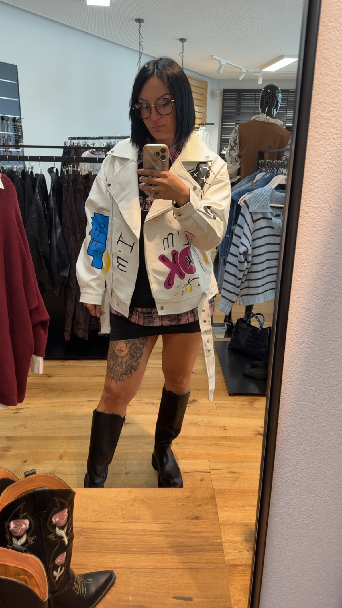 Kunstlederjacke „Graffiti“ – Weiss