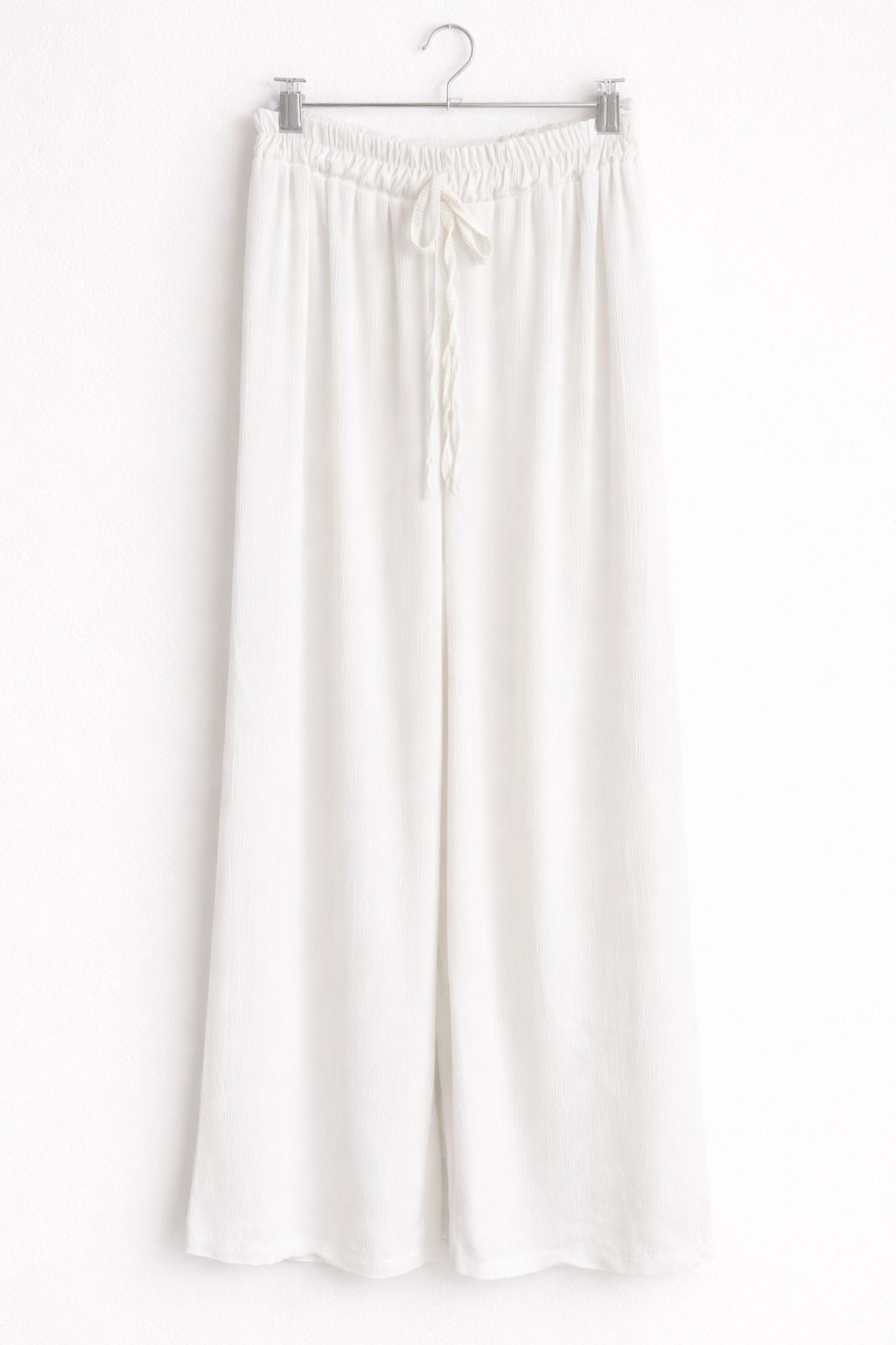 Flowy Pants – White / Babyblue / Beige